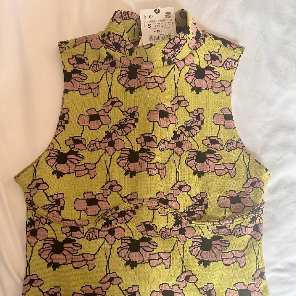 Zara FLORAL JACQUARD TOP GREEN - REF 5039/010